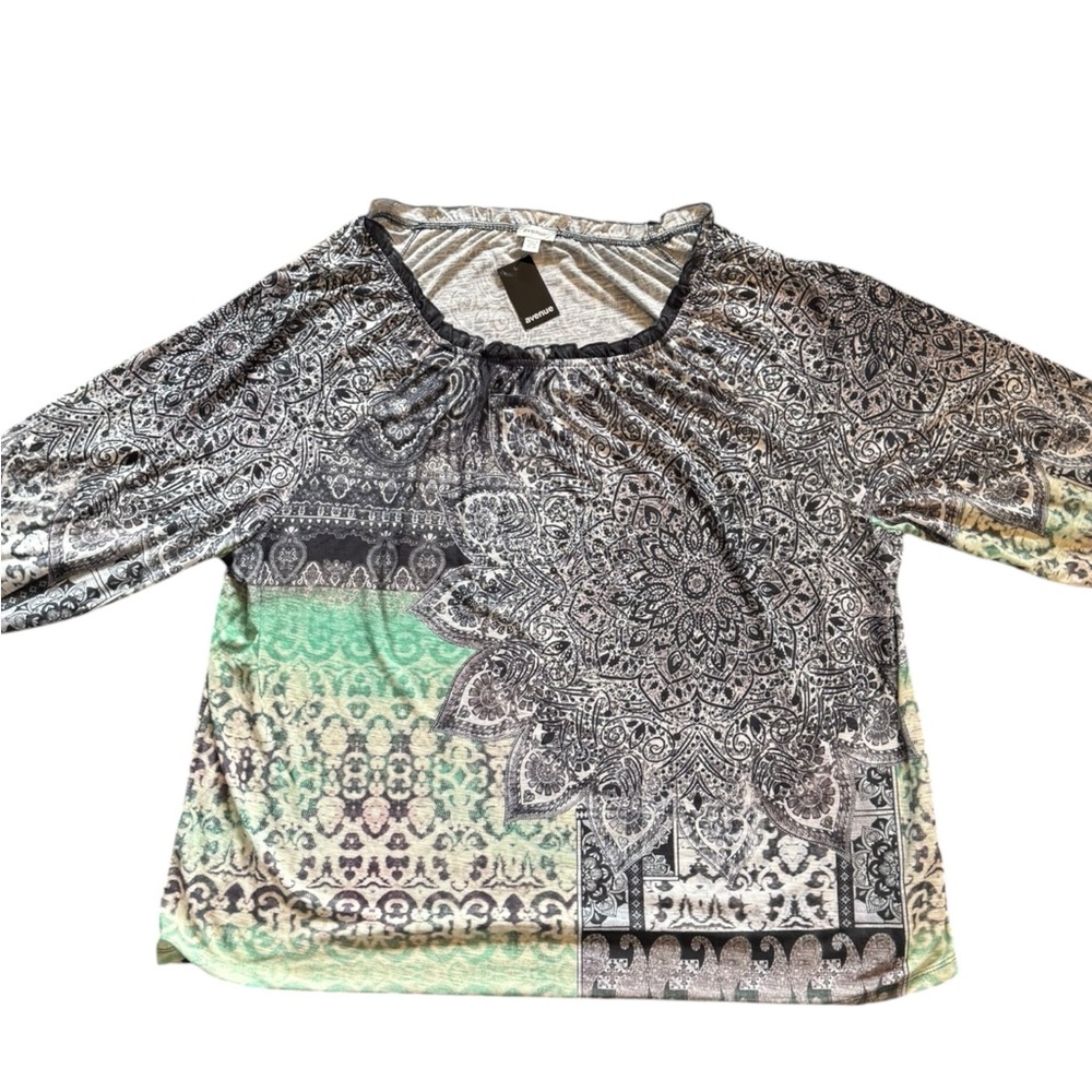 Avenue Black Whit Seafoam Mandala Print 3/4 Sleeve Plus Size Blouse